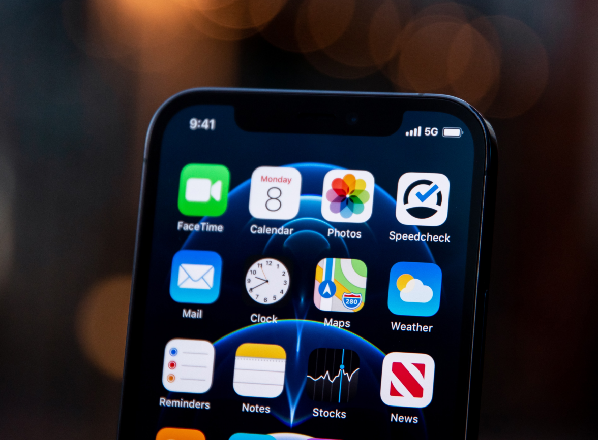 甘肃苹果手机维修分享为什么 iPhone 12 在冬季会自动关机 